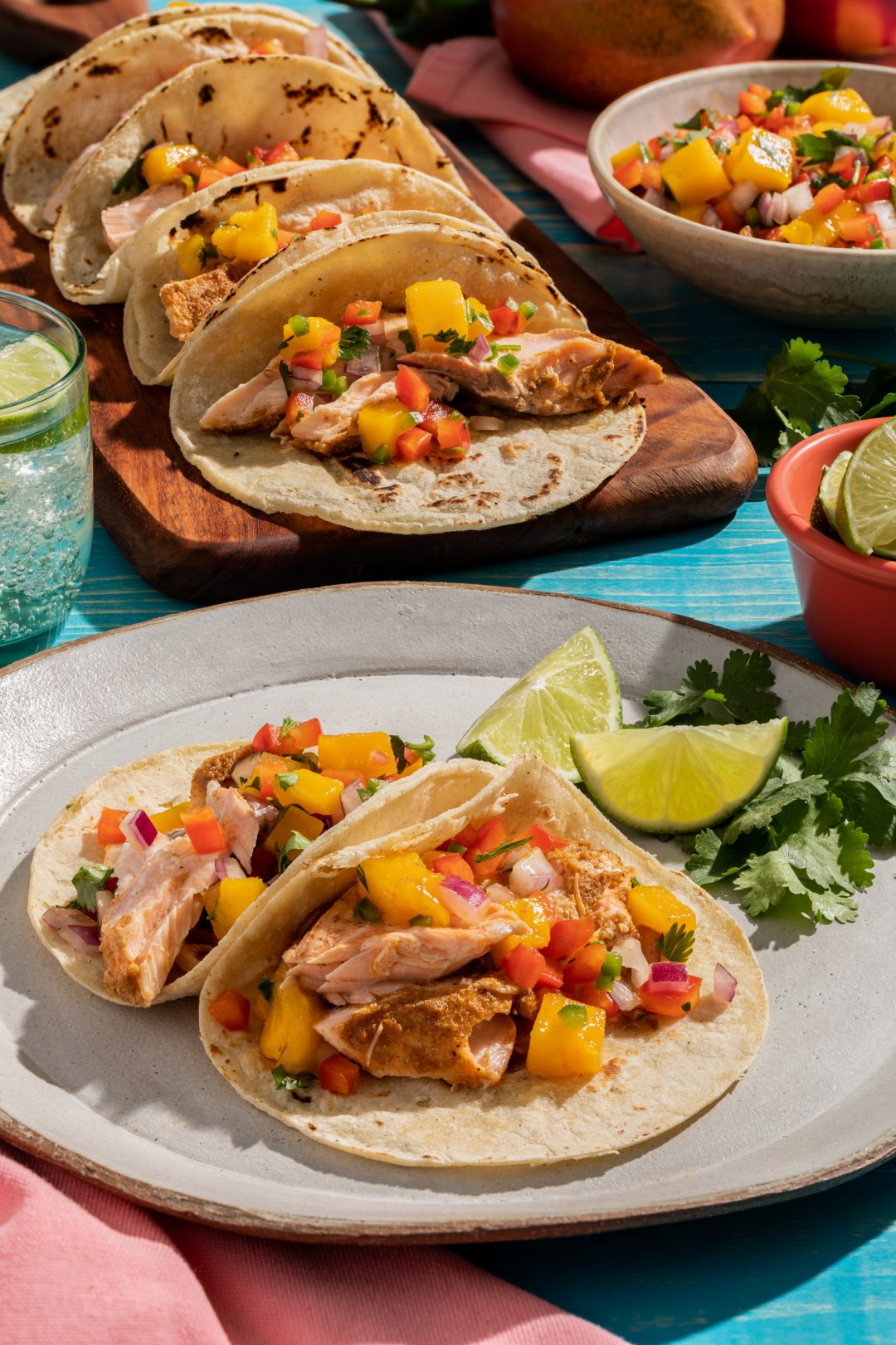 CF03-B_SALMON TACOS WITH MANGO SALSA_1080