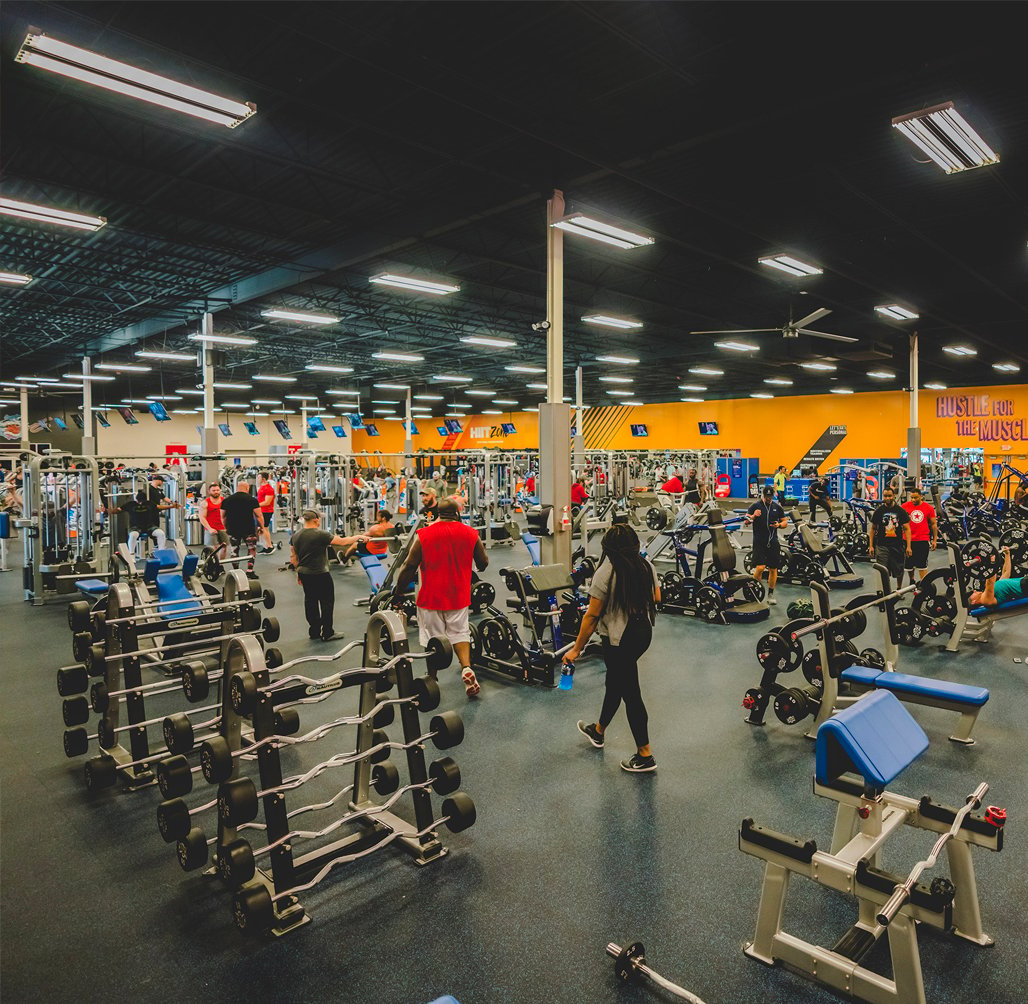 Crunch Fitness opens at DeWitt Town Center (photos) 